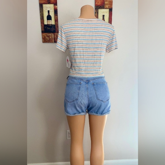 NWT LOVE CHARM TOP SHORT SLEEVES SIZE XL - Picture 6 of 6